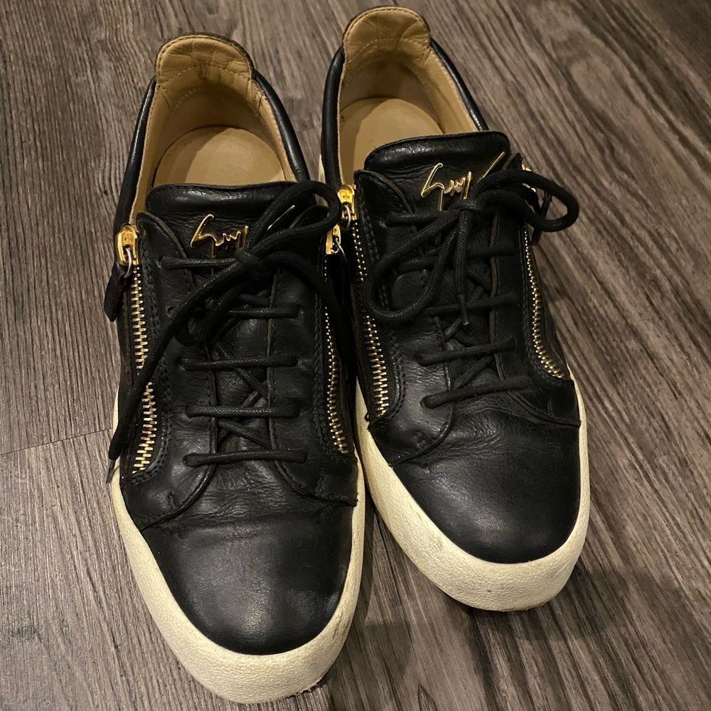 Giuseppe zanotti men’s shoes size 9